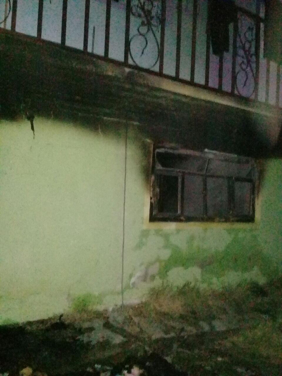 Incendio consume casa en Xicohtzinco