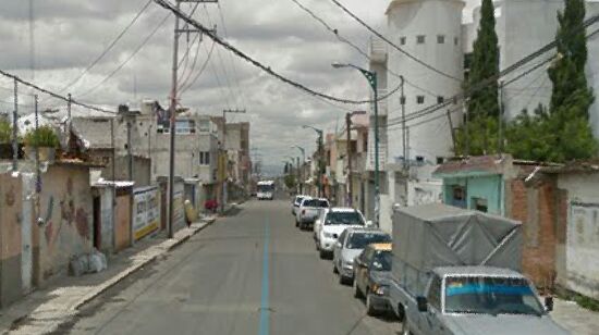 Atracan a punta de pistola lavado de autos en San Pablo del Monte