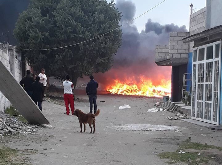 Alerta en Huamantla por quema irresponsable de desechos industriales