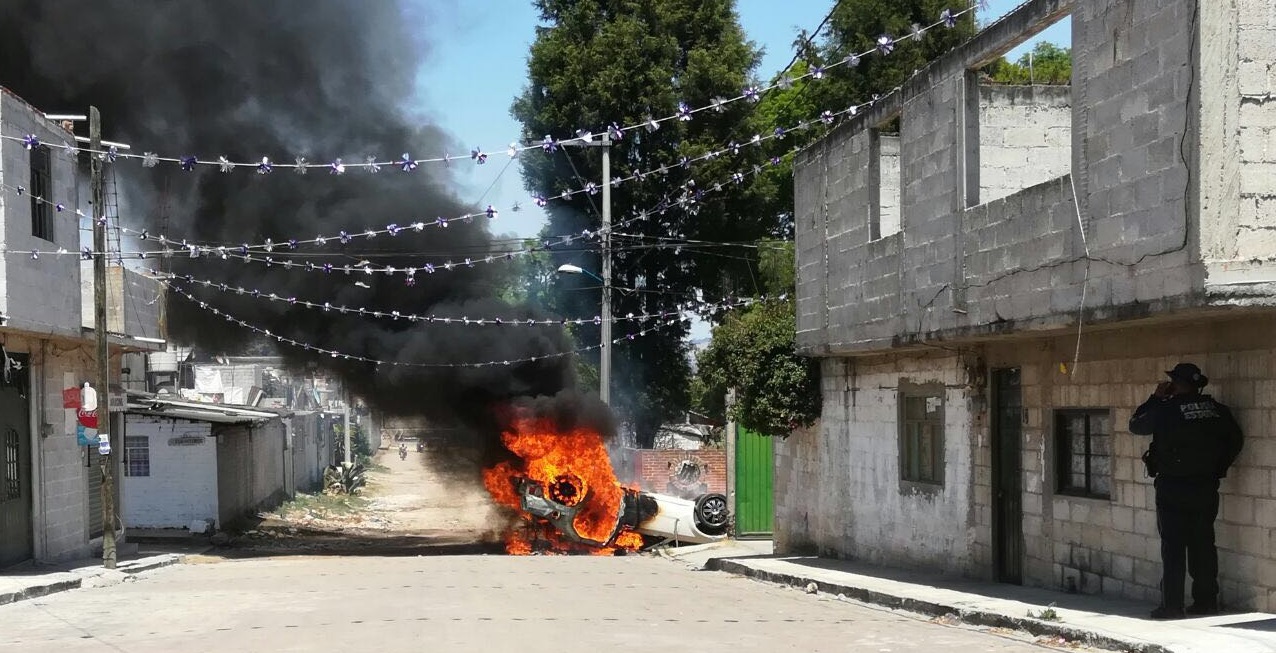 Balacera y quema de unidades se registra en Tepetitla