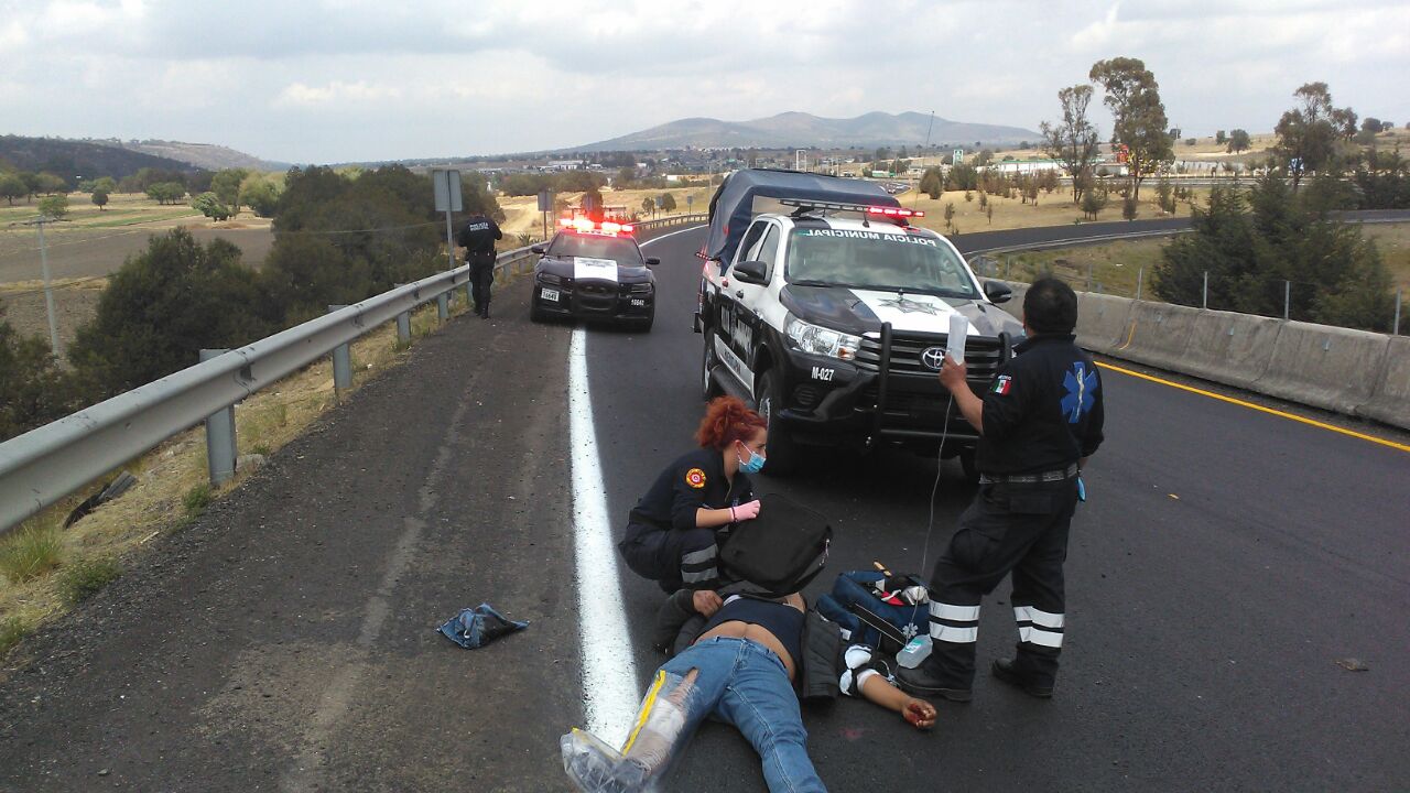 Deja muerto y un herido derrape de moto en la México-Veracruz