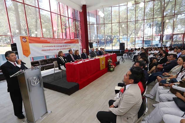 Es reacreditada la Licenciatura en Nutrición de la UAT