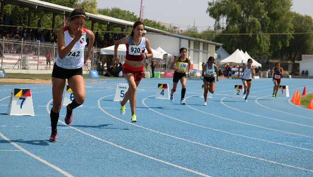 Clasifican Maya Rivera y Ezequiel Hernández en los 800  metros de Olimpiada Nacional