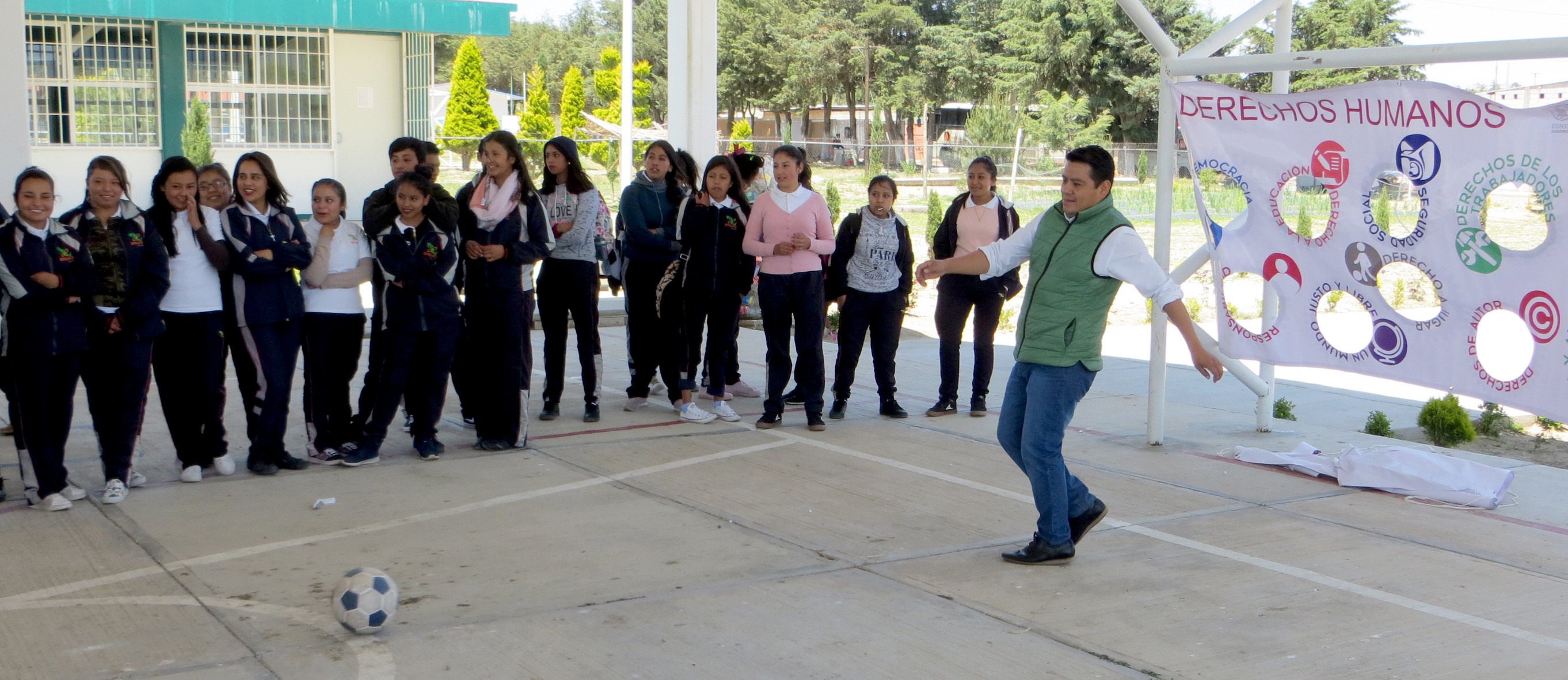 Orienta ITJ a jóvenes sobre sus derechos