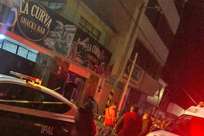 Resultado de imagen de Lo golpean afuera de ‘La Curva’ y pierde la vida en Apizaco