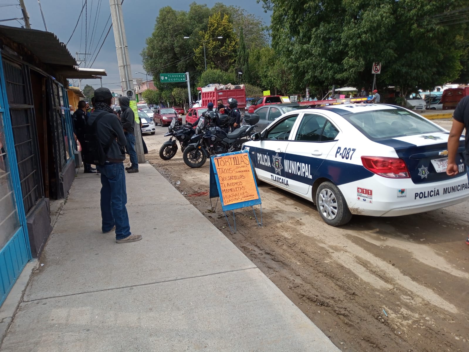 Le propinan golpiza a conductor de vehículo particular en Acuitlapilco -  Cuarto de Guerra Tlaxcala