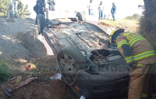 Mujer De La Tercera Edad Resulta Herida Tras Sufrir Volcadura En La ...