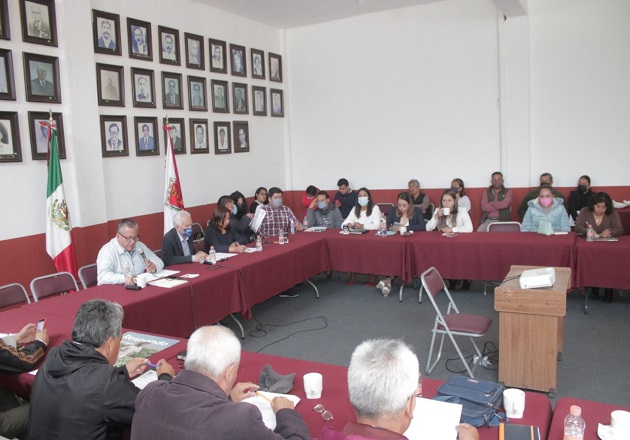 En sesión de cabildo, le toman protesta a nuevas autoridades de comunidad en Chiautempan