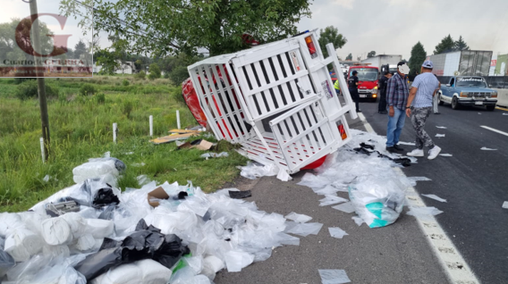 Salvan La Vida Tras Volcar En Su Camioneta, En Yauhquemehcan - Cuarto ...