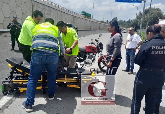 Adulto mayor sufre descompensación y cae de motocicleta en 'El Molinito’, en Apetatitlán