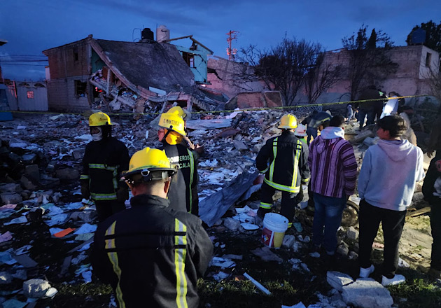 Coordina el gobierno de Tlaxcala atención a afectados por explosión de pirotecnia en Xaloztoc