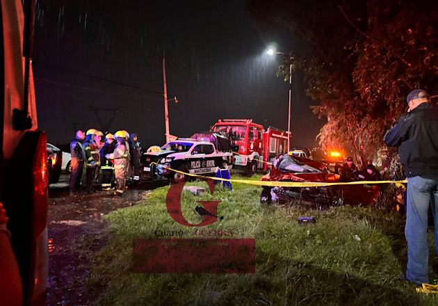 Accidente de vehículo en Nativitas deja a un militar muerto