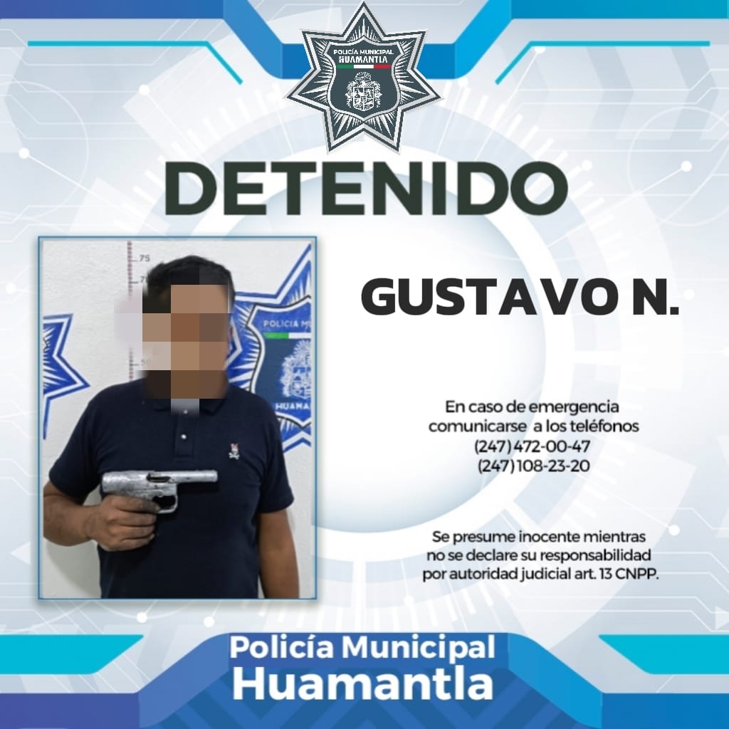 Sofoca policía de Huamantla vehículo en llamas y encuentra arma de fuego