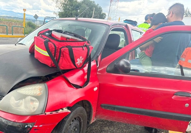 Atiende Protección Civil de Huamantla incidente vial frente a corredor industrial