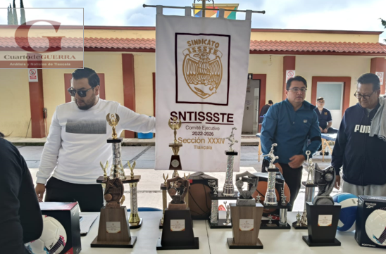 Con juegos deportivos, sección XXXIV Sntissste Tlaxcala celebra el aniversario 64 del ISSSTE