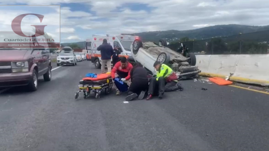 Accidente vial en Periférico Tlaxcala deja dos lesionados; la conductora estaba presuntamente ebria