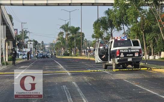 Comando armado ingresa a hospital para matar a paciente y en su huida ultima a dos policias, en Atlixco,  Puebla