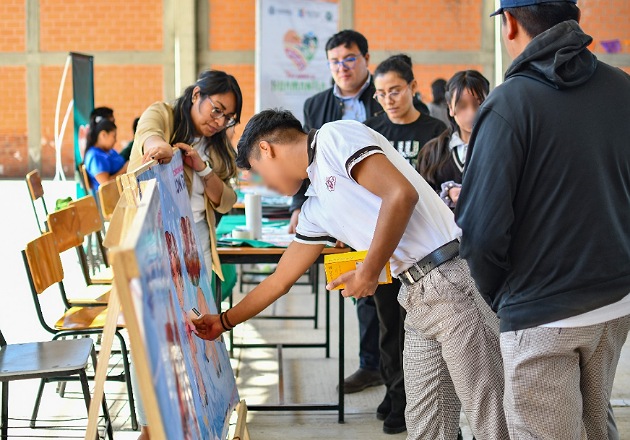 Fortalecen la prevención del embarazo adolescente con Feria de Servicios en Huamantla