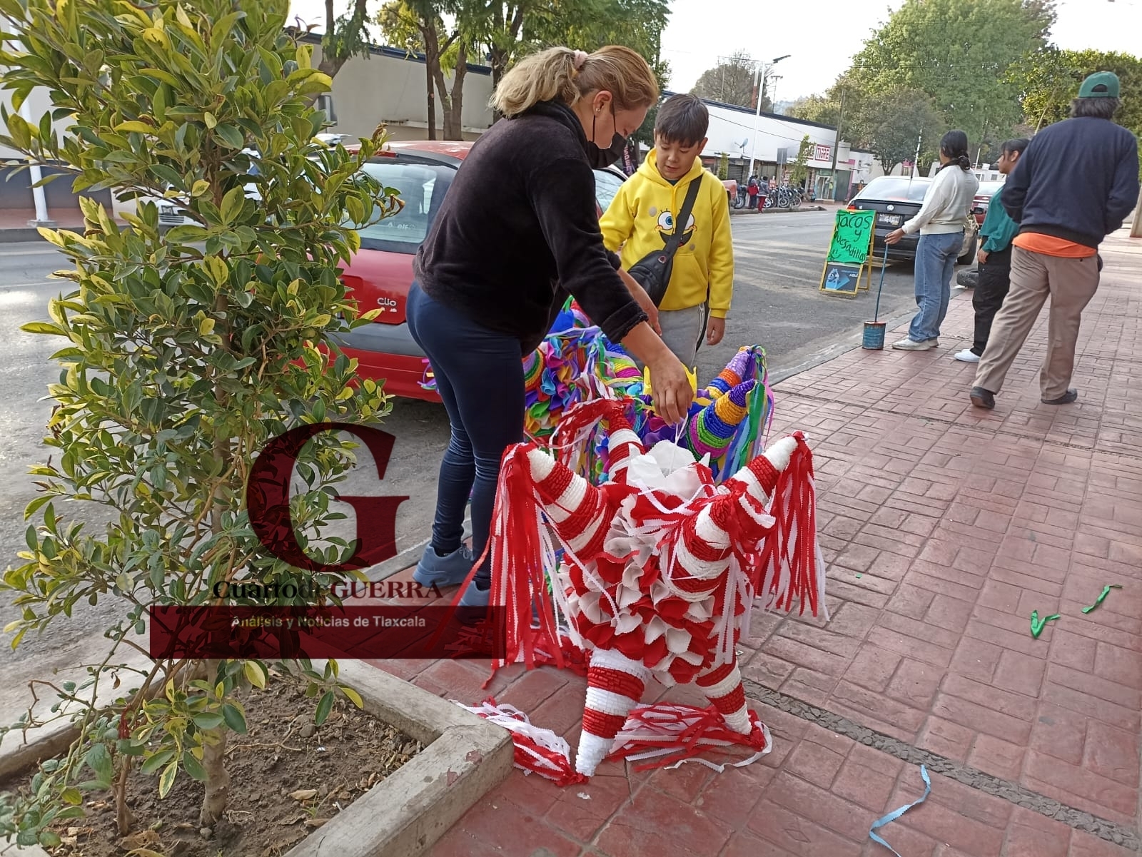 María de la Paz: El arte de las piñatas navideñas que ilumina Tlaxcala