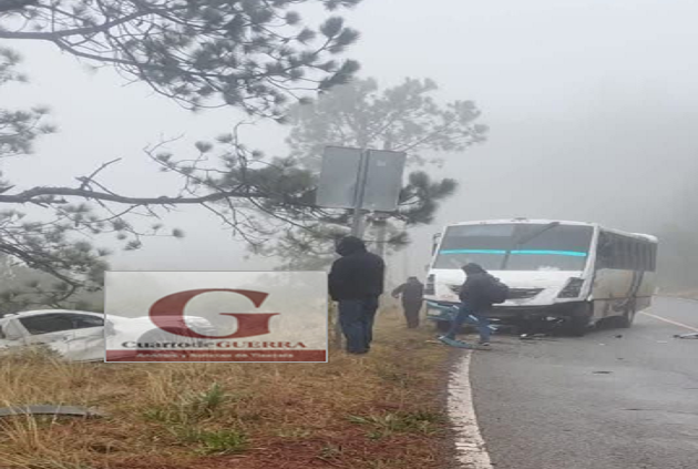 Choque de Atah y camioneta en carretera Tlaxco-Chignahuapan deja un muerto y una persona lesionada