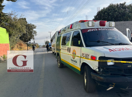 De un posible infarto muere chofer de transporte público en su colectiva, en Huamantla