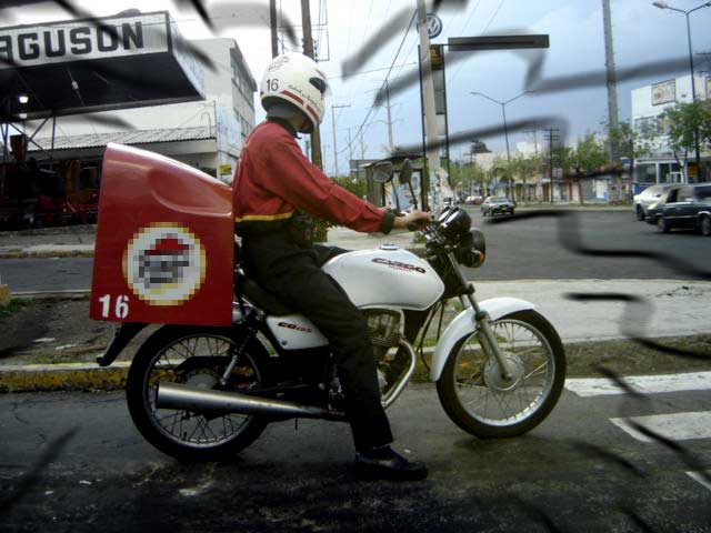 Repartidor de pizzas es baleado tras intento de asalto en Contla de Juan Cuamatzi