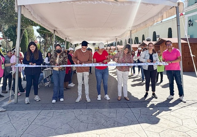 Organiza gobierno municipal exitosa expo venta en el Parque Juárez ‘Mujeres Emprendiendo por Huamantla’