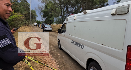 Hallan sin vida y con impacto de arma de fuego en la cabeza a un hombre en Acuamanala