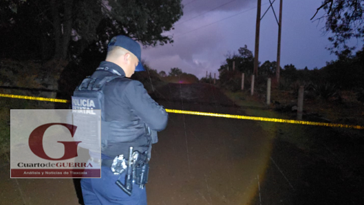 Hallan cadáver encobijado y embolsado en barranco de Tetla