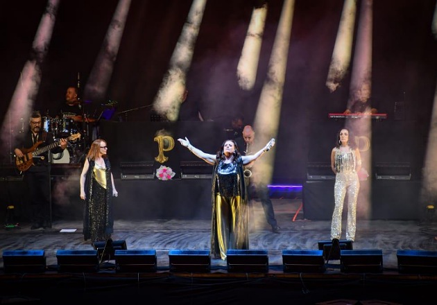 Concierto de Pandora hace vibrar los corazones de las madres huamantlecas