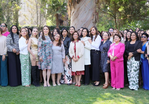 Reconoce gobernadora Lorena Cuéllar a madres trabajadoras del Poder Judicial