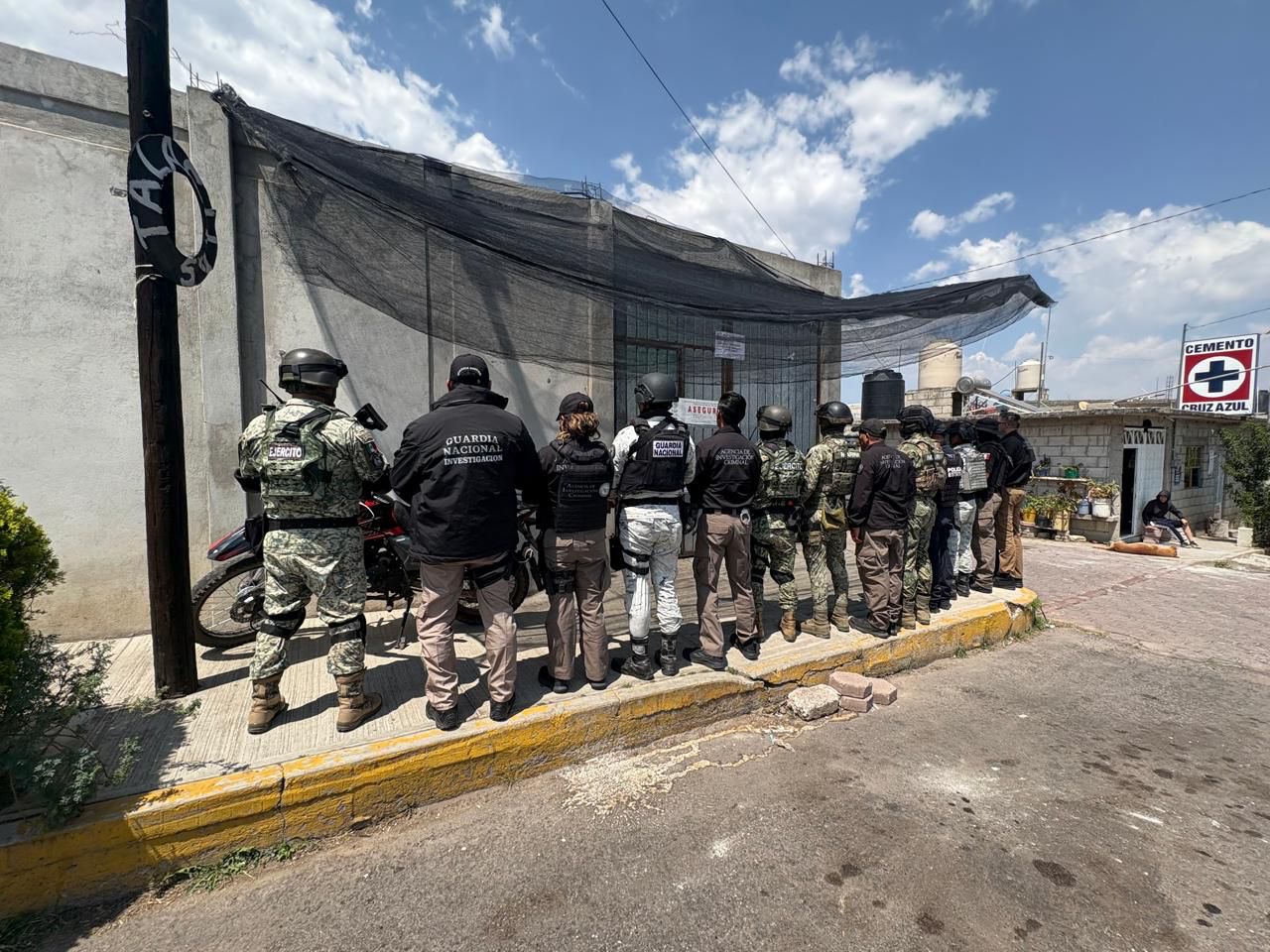 En cateo, FGR asegura hidrocarburo y a una persona en Atlangatepec, Tlaxcala