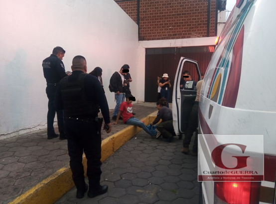 Joven es apuñalado a la salida del trabajo por supuestos colombianos en Tlaxcala
