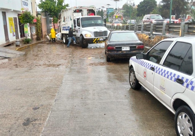 CEPC atiende afectaciones por lluvia en Calpulalpan