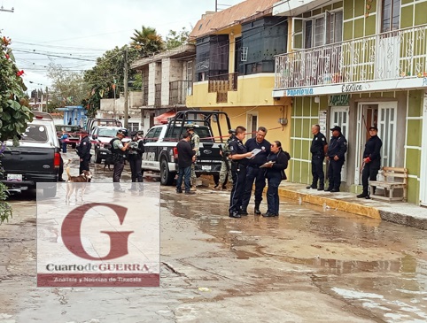 Mientras se cortaba el cabello, asesinan a balazos a un hombre en Tequexquitla