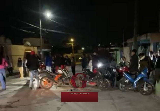 Detención de motociclista en Nanacamilpa desata disturbios y vandalismo en el C2