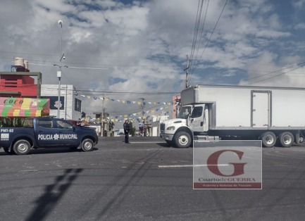Recuperan tractocamión robado y rescatan a dos hombres en Tenancingo