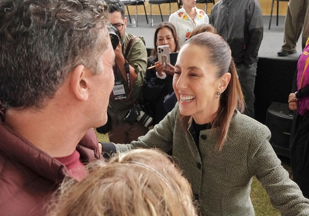 Alfonso Sánchez García felicita a Claudia Sheinbaum por su primer año de gobierno en visita a Tlaxcala