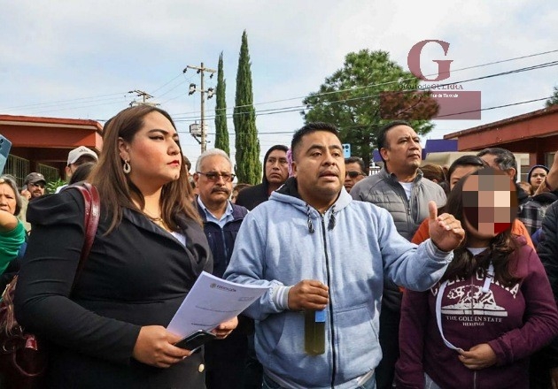 Padres y alumnos toman instalaciones del Cobat 10, en Apizaco: Piden seguridad y justicia