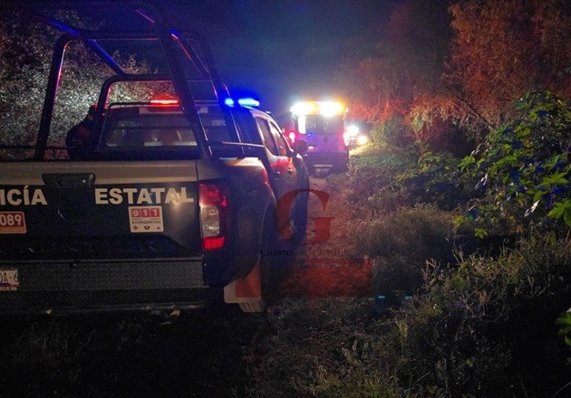 Hallan cadáver con signos de extrema violencia en ribera del Río Atoyac