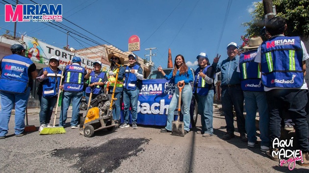 El programa de bacheo impulsado por la diputada Miriam Martínez llegó al corazón del sur tlaxcalteca