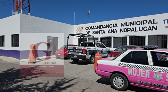 Con paro de labores, policías de Nopalucan obligan a diálogo y logran compromiso del alcalde