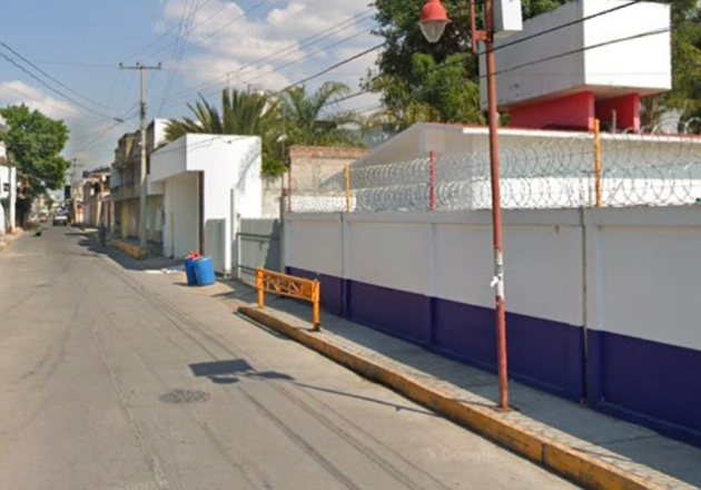 Asaltan a hombre a punta de pistola en Axocomanitla; delincuentes escapan en motocicletas