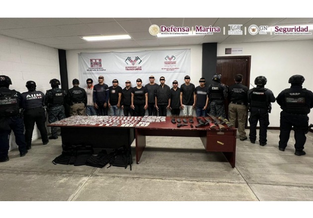 En Chiapas, detienen a 12 personas con armas y droga