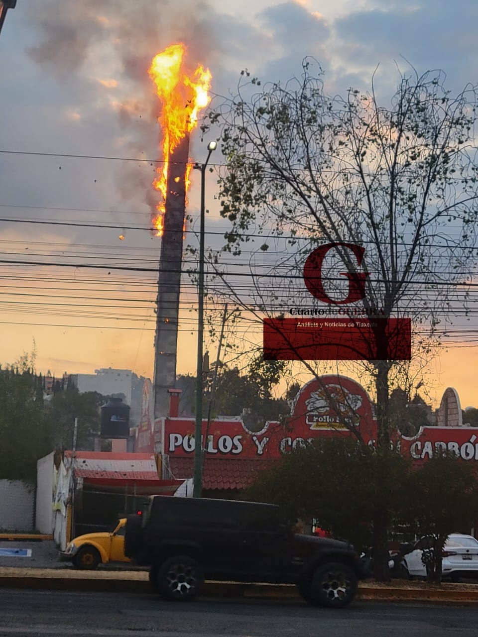 Conato de incendio en restaurante de pollos de Chiautempan: Grasa acumulada causa fuego