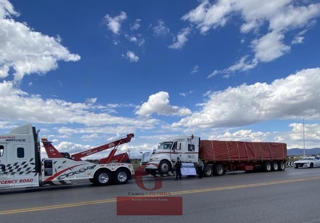 Guardia Nacional frustra robo de tractocamión cargado de block en Cuapiaxtla