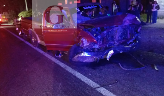 El alcohol y el exceso de velocidad dejan a un joven entre la vida y la muerte en Tetla