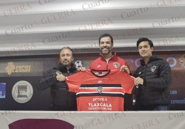 Coyotes Tlaxcala presenta a Gustavo Leal como nuevo Director Técnico