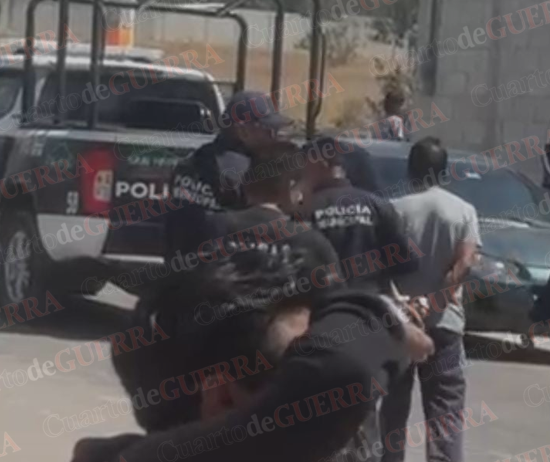 Vecinos rastrean y capturan a presunto secuestrador ante omisión policial en San Pablo del Monte