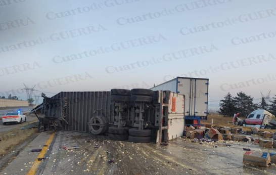 Choque entre tráileres provoca cierre total del Arco Norte,  en Calpulalpan